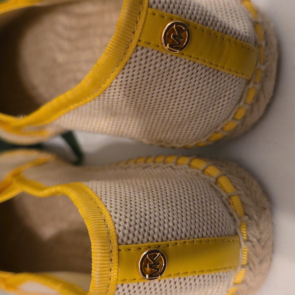 NWOT Michael Kors Yellow and Beige Slip-Ons SIZE 7. - Picture 3 of 5